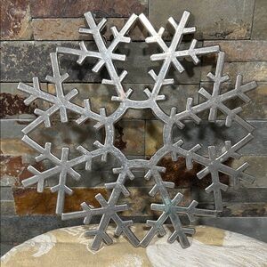 VTG Silver Plated Snowflake Trivet. Made in Italy.